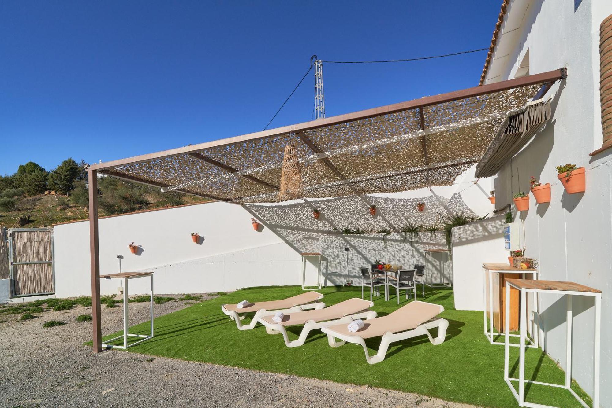 Alcaparain Con Piscina En Caminito Del Rey-carratraca Landhaus *