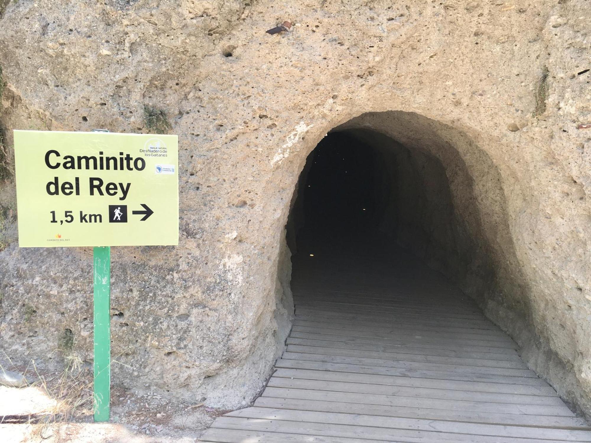 Alcaparain Con Piscina En Caminito Del Rey-carratraca Carratraca